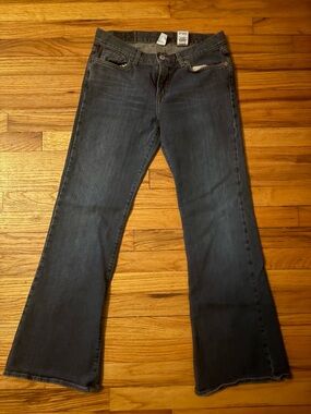 Lucky Brand Dark Wash Sweet N’ Low Jeans Size 8